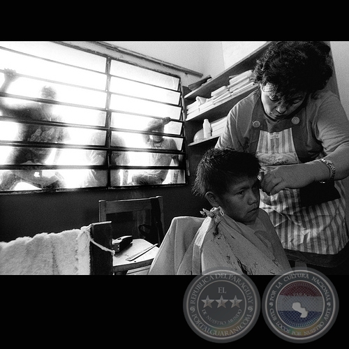 INDÍGENAS DEL PARAGUAY - Fotografía en blanco y negro de Juan Britos